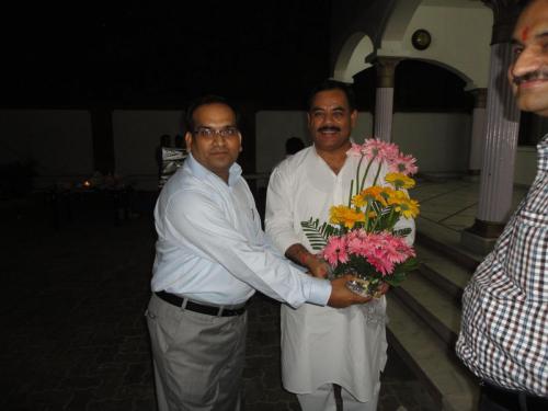 dr.s. farookh